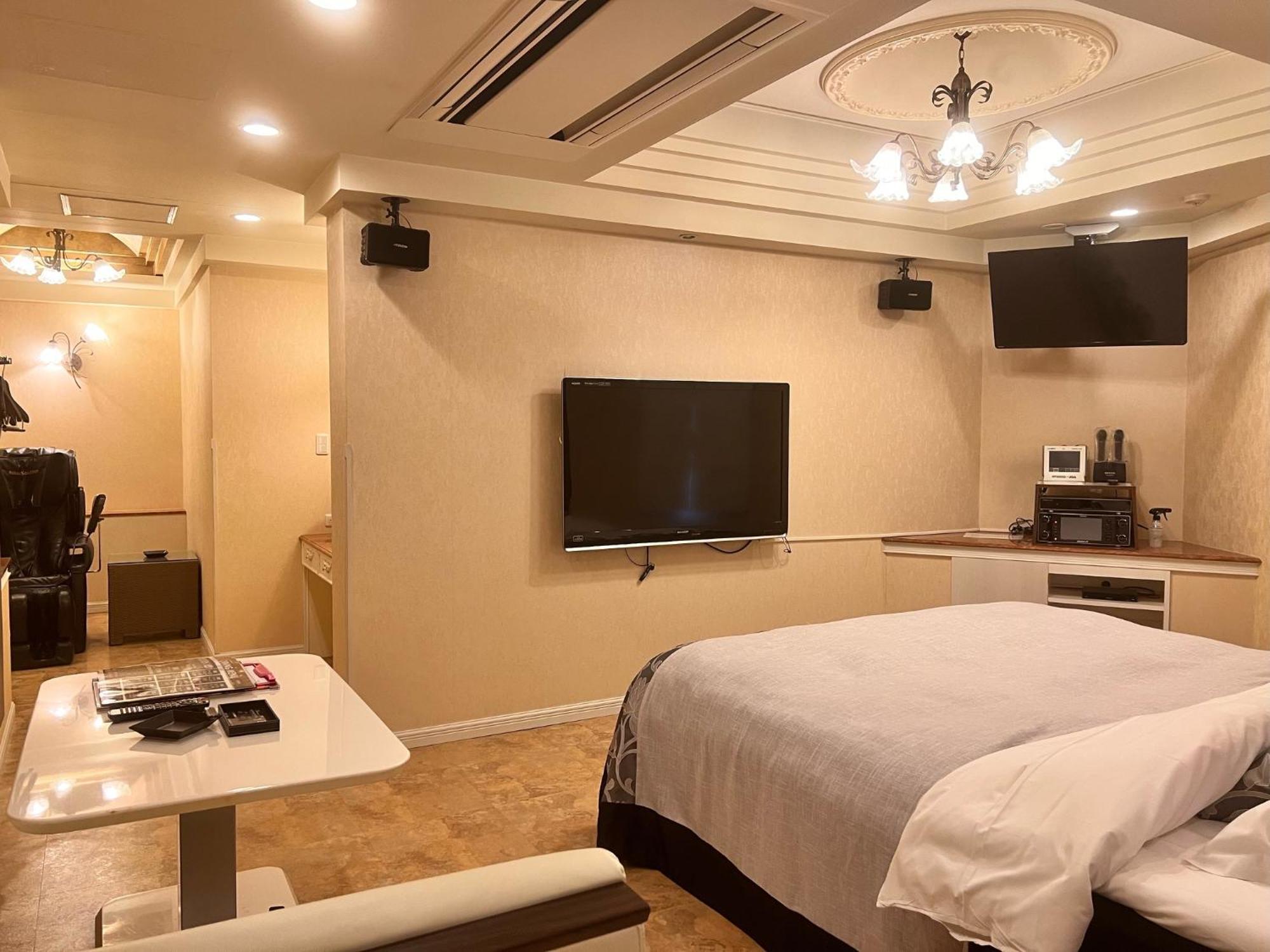 Hotel Crystal Gate Nagoya - Couple Hotel (Adults Only) Exterior photo